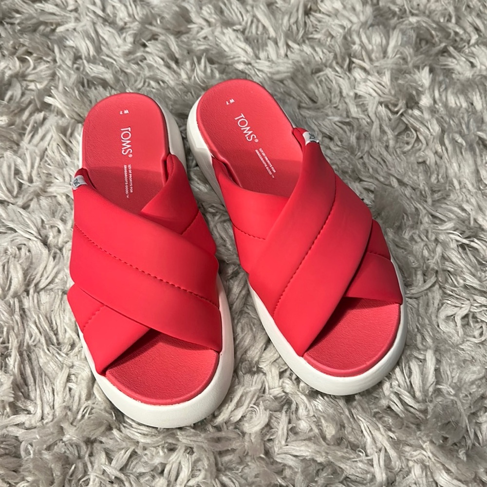 Toms sandals